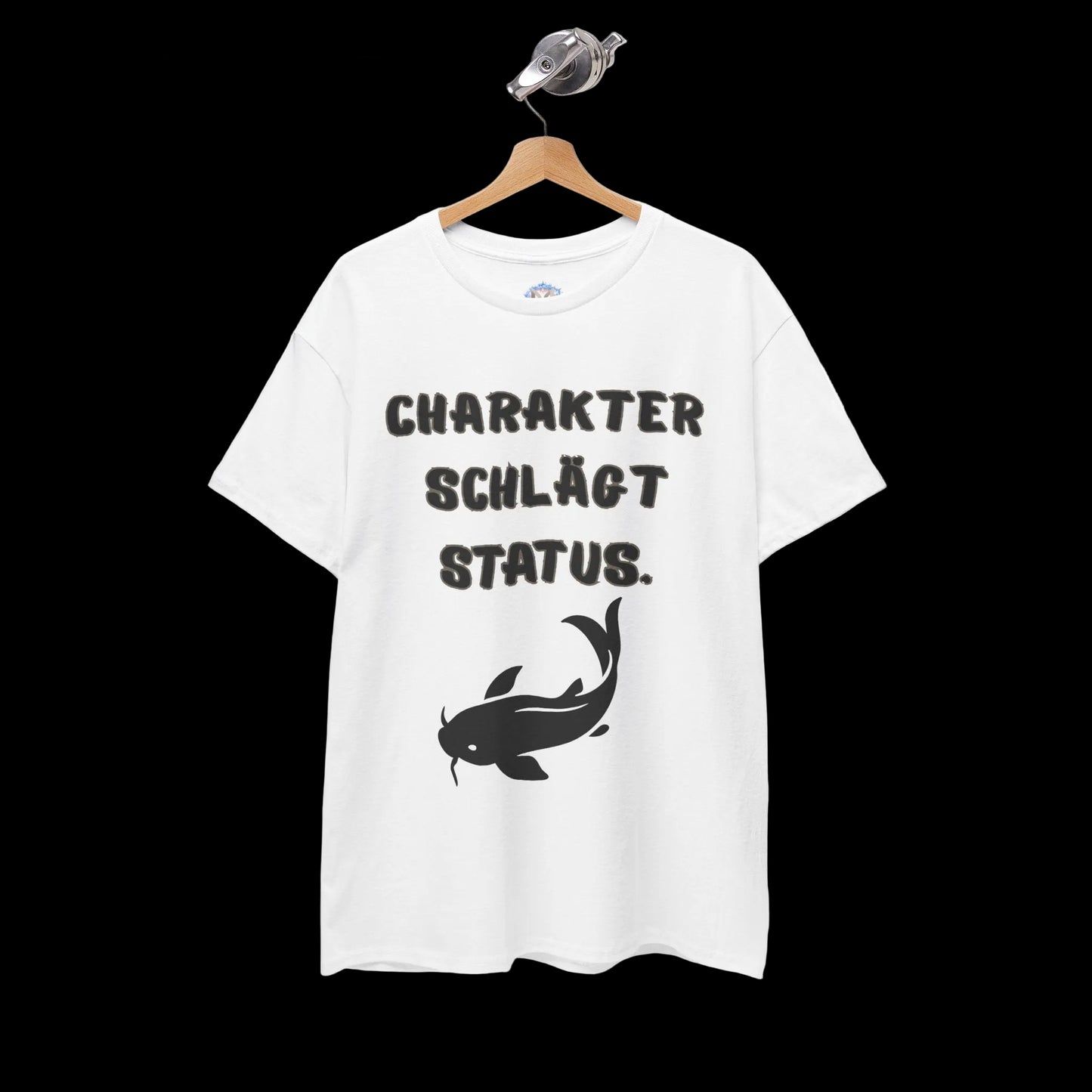 Herren T-Shirt mit lustigem Vater-Spruch "Charakter schlägt Status" - Premium Baumwolle